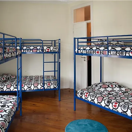 Nicely Hostel