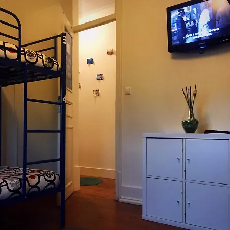 Nicely Hostel *
